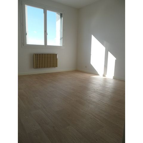 Location Appartement 3 pièces 68m² BOURGES 18000 - Photo 1