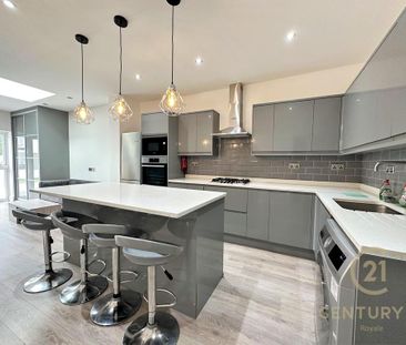 1 bedroom in a house share to rent - Photo 6