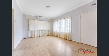 GREAT LOCATION - AVAILABLE NOW - Photo 5