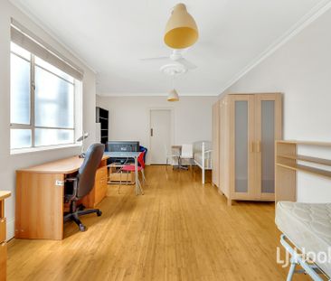 Stunning Fully Furnished 1-Bedroom Studio for Lease! - Photo 2