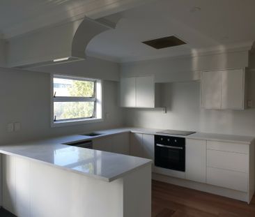 Solid Brick Family Home - Photo 5