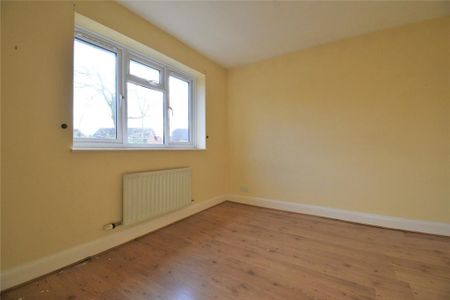 4 bedroom detached house to rent - Photo 4