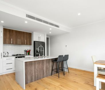 Modern Townhouse in the Heart of Warriewood - Photo 4