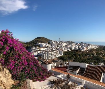 Villa For Long Term Rental In Frigiliana - Photo 3
