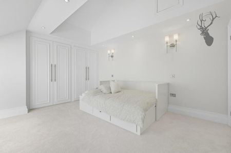 6 bedroom detached house to rent - Photo 4