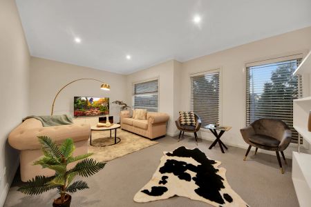 6 Eltham Parade, - Photo 3