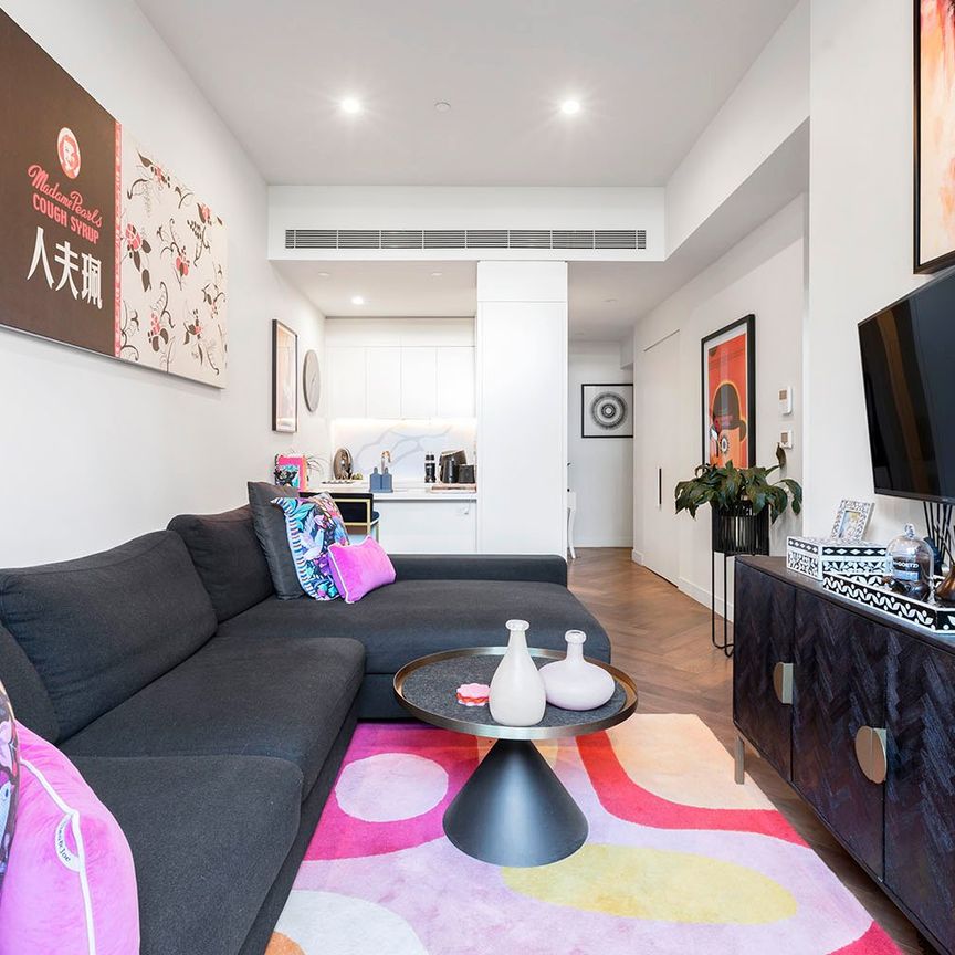 Stylish Living, Supreme Lifestyle - Photo 1