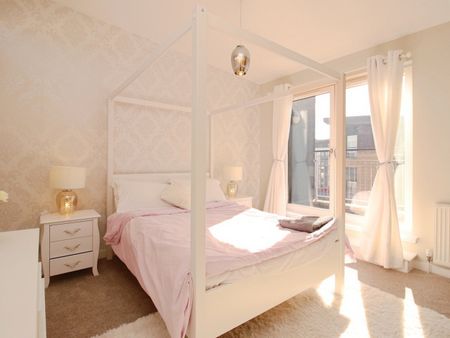 3 Bed Semi-Detached House, Penthouse Suite Dubai Inspired, EH5 - Photo 4