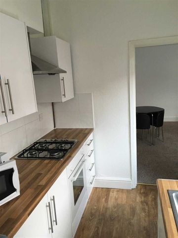 18 Nelthorpe Street, Lincoln, Lincolnshire, LN5 7SJ - Photo 5