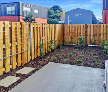 2 bedroom townhouse in Mount Wellington - Photo 6
