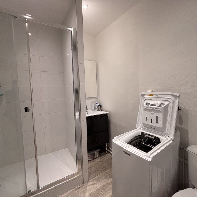 APPARTEMENT T1 A LOUER - LYON 2EME ARRONDISSEMENT - 26.22 m2 - 595 € charges comprises par mois - Photo 2