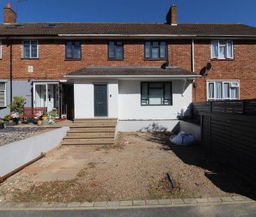 4 bedroom terraced house to rent - Photo 3