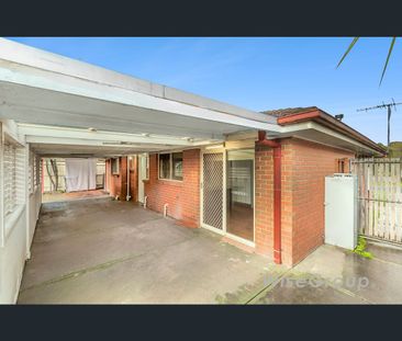 54 Ireland Avenue, Narre Warren, Vic 3805 - Photo 2