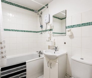 2 BED Flat To rent - Photo 5
