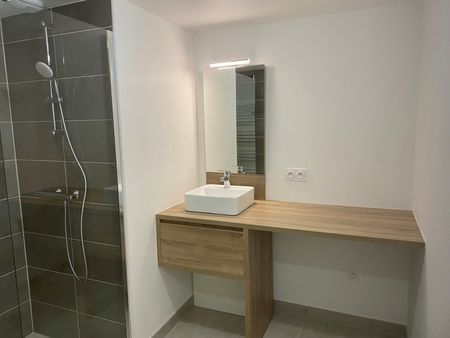 Location Appartement 3 Pièces 63 m² - Photo 4