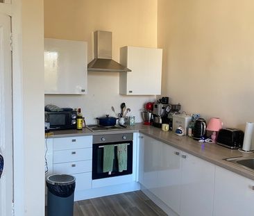 Room in a Shared Flat, Glasgow, G42 - Photo 2