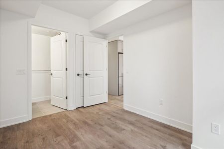 For Lease - 2333 Khalsa Gate Unit# 112, Oakville, Ontario - Photo 4