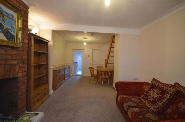 2 bedroom terraced house to rent - Photo 1
