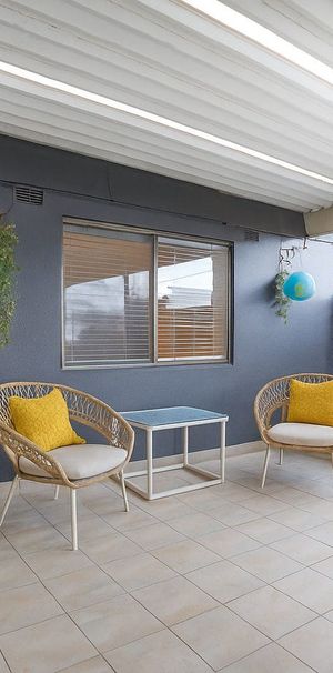 COSY STUDIO SPACE - PET FRIENDLY! - Photo 1