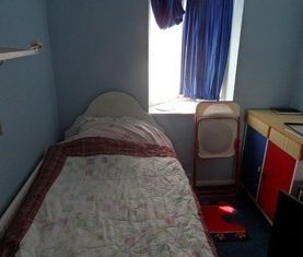 N/s Single Room Mill Hill East s/w GSOH Landlady & Cat - Photo 4