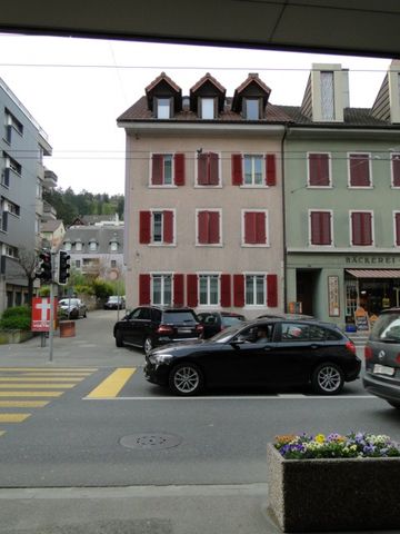 Zu vermieten per Sofort oder nach Vereinbarung: Zentrale 1.5 Zi-Wohnung in Biel/Bienne - Photo 4