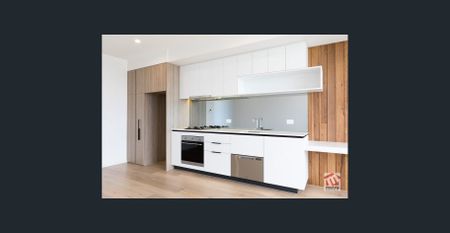 Striking apartment in ideal location! - Photo 3