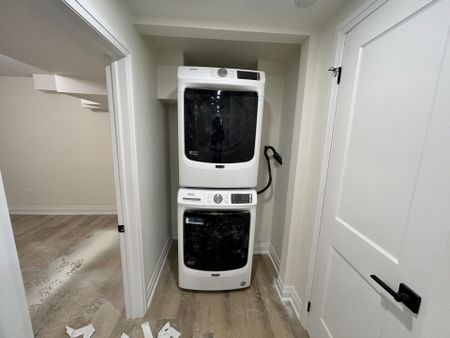 For Lease - 844 Crowells Street, Oshawa, Ontario - Photo 5