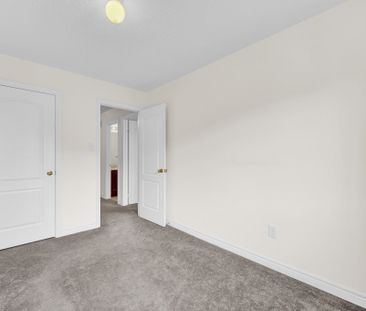 For Lease - 39 Sea Drifter Crescent, Brampton, Ontario - Photo 3