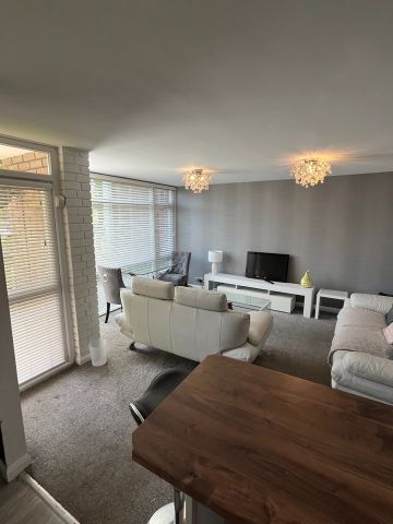 2 Bed Flat, Gorse Hey Court, L13 - Photo 3