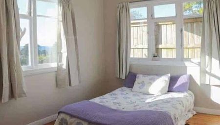 Charming house on Three Mile Bush - Photo 4