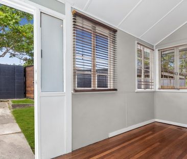 262 Enoggera Road, Newmarket QLD 4051 - House For Rent | Domain - Photo 2