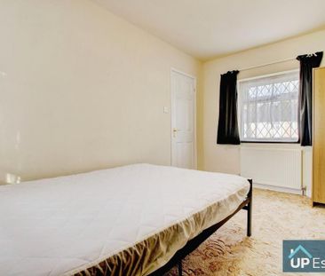 2 bedroom semi-detached house to rent - Photo 3