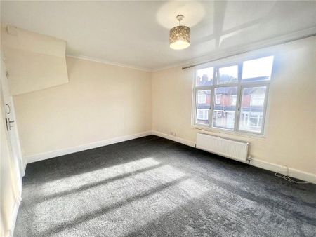 4 bedroom terraced house to rent - Photo 2
