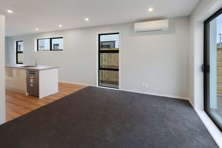 Naenae Living - Photo 4