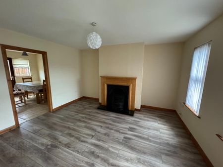 9 Lambfield Drive, Dungannon, BT71 6GJ - Photo 2