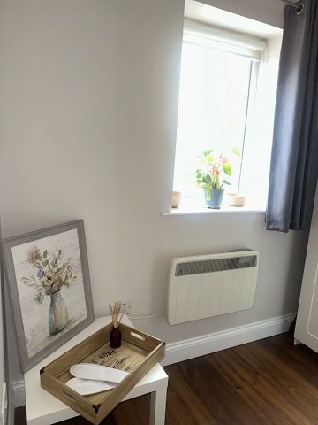 1 Bed Flat, The Mall, W5 - Photo 5