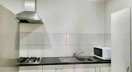 Lovely 2 Bedroom Furnished Apartment in Papatoetoe - Photo 2