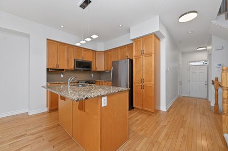 For Lease - 219 Jersey Tea Circle, Blossom Park - Airport and Area, Ontario - Photo 2