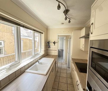 2 bedroom terraced house to rent - Photo 3
