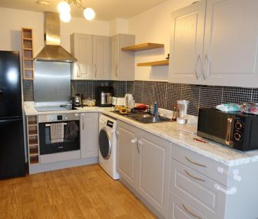 2 bedroom apartment to rent - Photo 5