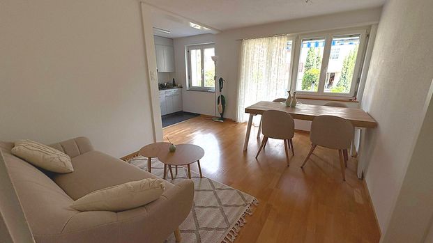 2 Zimmer-Wohnung in Schlieren (ZH), möbliert, auf Zeit - Foto 1