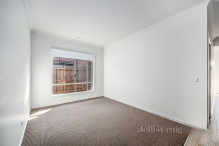 10 Canopy Way, Werribee - Photo 3