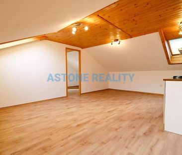 Pronájem bytu 2+kk 65 m2 - Fotografie 1