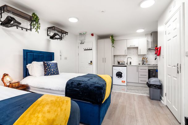 Pershore Road Stirchley - Photo 1