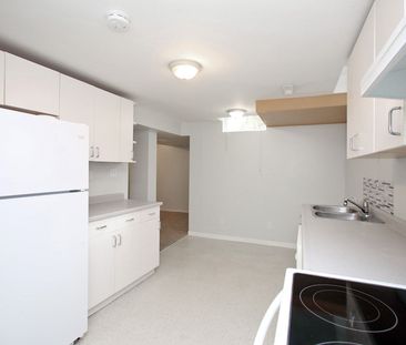 For Lease - 295 Brimson Drive, Newmarket, Ontario - Photo 6