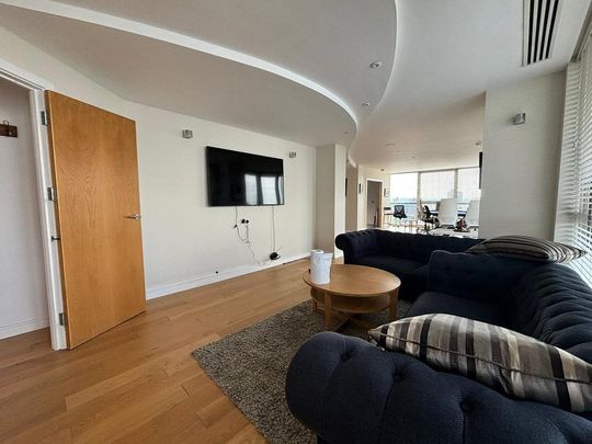 2 bedroom penthouse to rent - Photo 1
