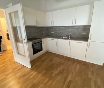 Moderne 3-Zimmer-Wohnung mit Balkon direkt am Hauptplatz Knittelfel... - Photo 1
