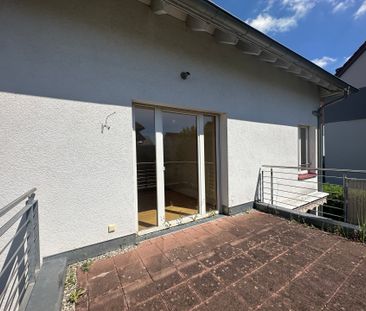 Großzügige 4-Zimmer Wohnung mit sonnigem Balkon in begehrter Lage i... - Photo 4