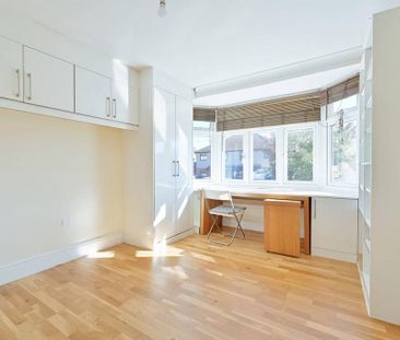 3 bedroom end of terrace house to rent - Photo 6