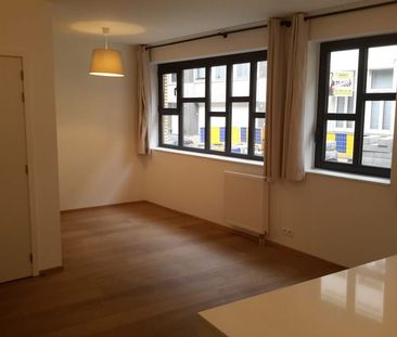 Appartement te huur - foto 4